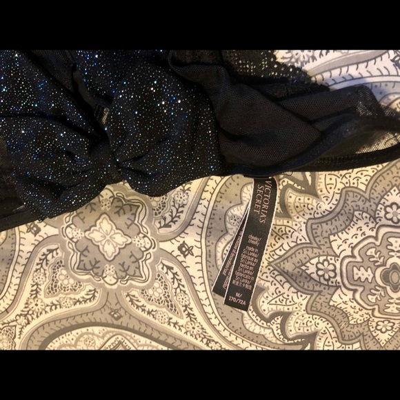 (3) bundle of Victoria’s Secret Panties - Picture 7 of 7